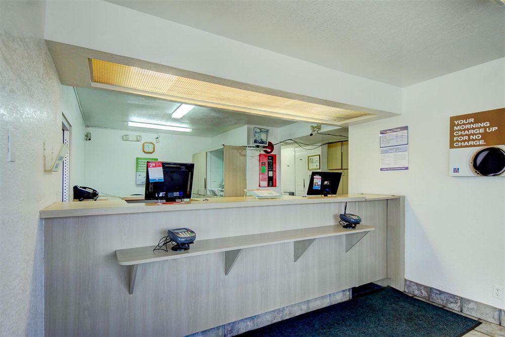 Motel 6-Muskogee, OK Buitenkant foto