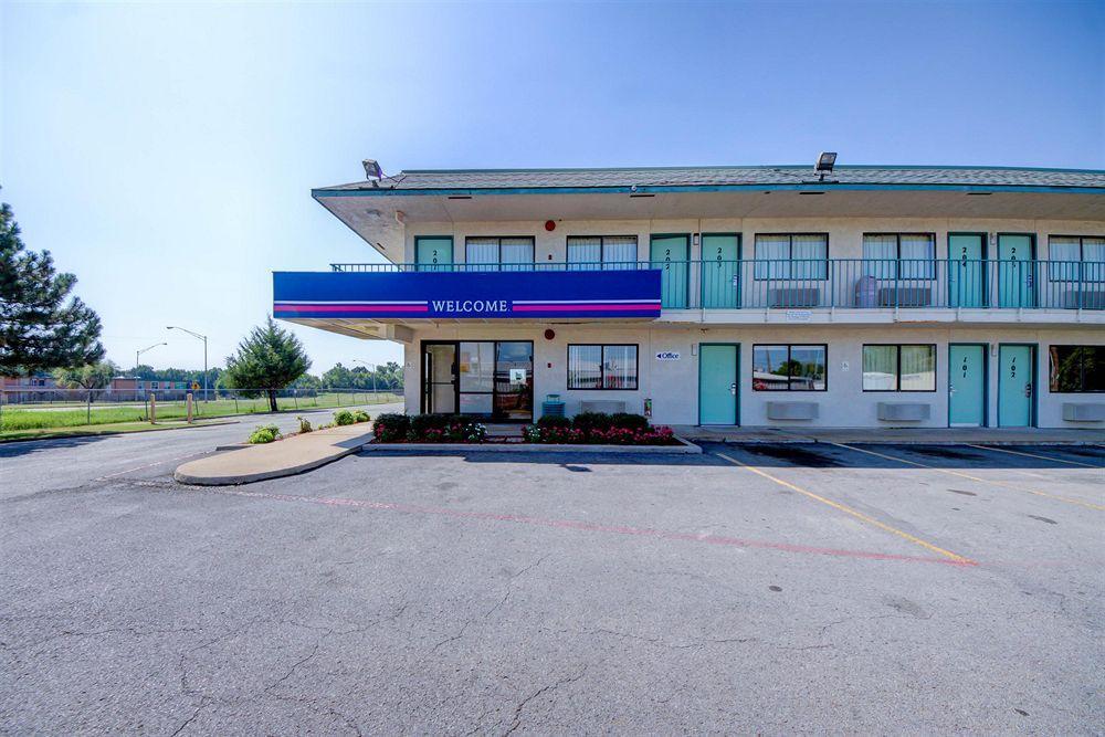 Motel 6-Muskogee, OK Buitenkant foto