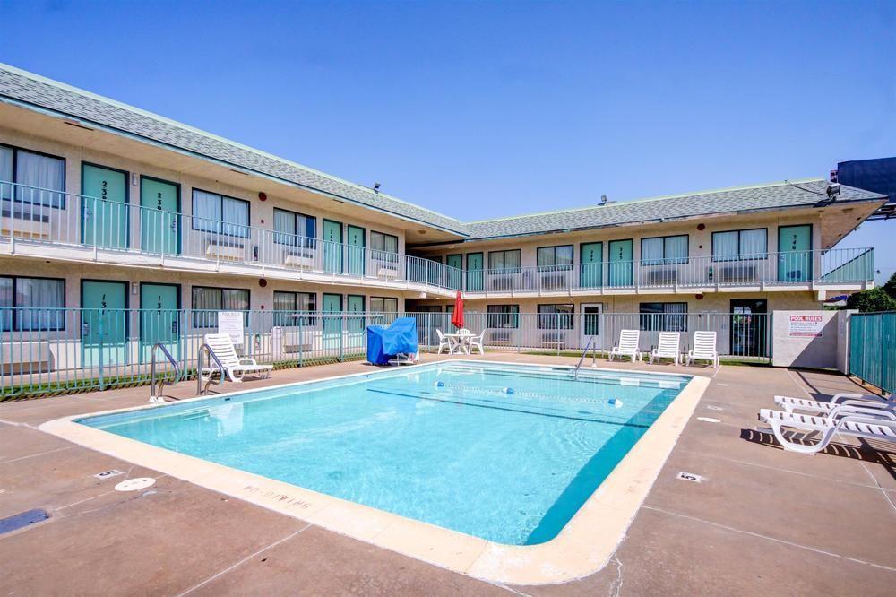 Motel 6-Muskogee, OK Buitenkant foto