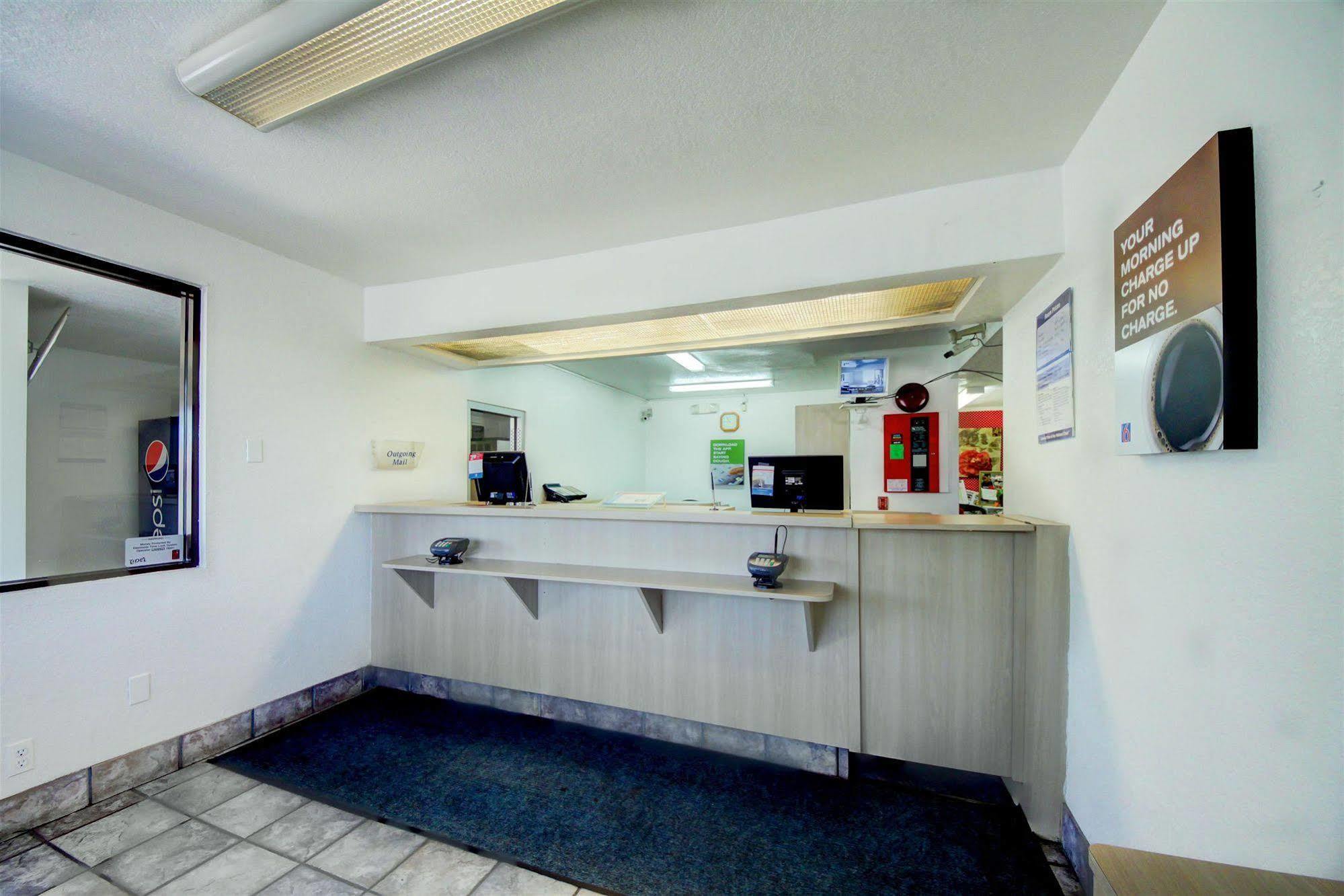 Motel 6-Muskogee, OK Buitenkant foto