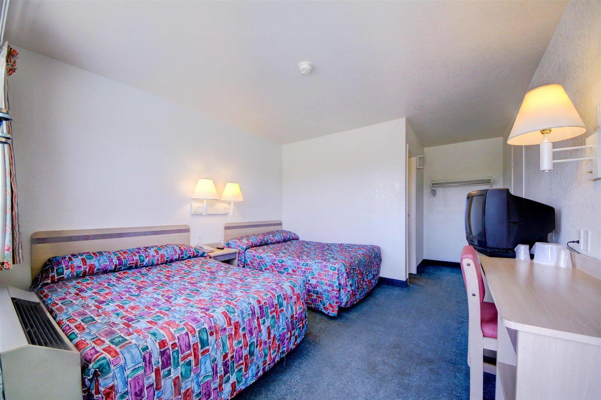 Motel 6-Muskogee, OK Buitenkant foto